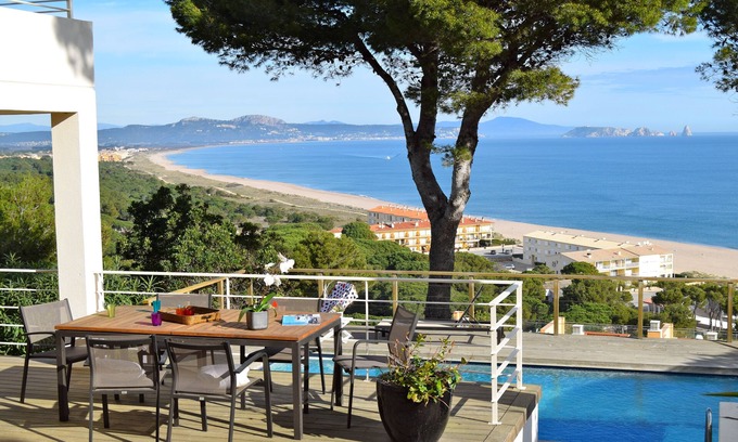 Begur Villa | Villa in Begur with sea views-Capacity 9 people.-A/C.Pool. BEGUR-COSTA BRAVA