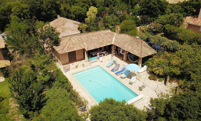 Porto-Vecchio Villa | VILLA IN CALM CLIM. WIFI, TT COMFORT, PISC. PRIVATE HOT, BEACH AND PORT TO 400M.