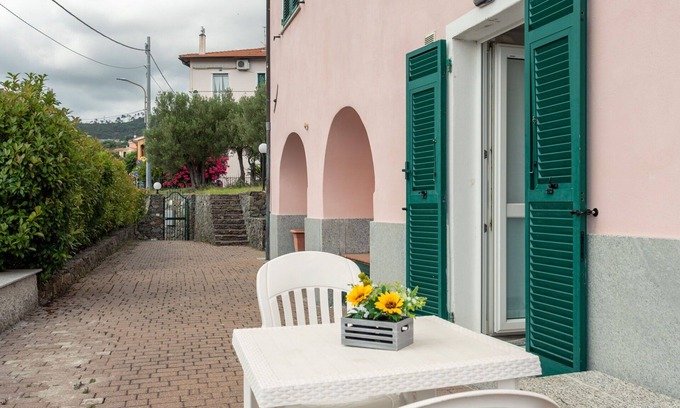 Celle Ligure Villa | Villa in Celle Ligure with 1 bedrooms sleeps 4