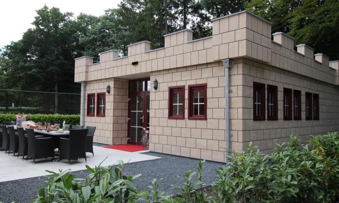 De Bult Villa | Villa in De Bult with modern comforts