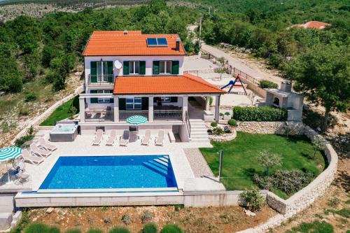 Prolozac Villa | Villa In Excelsis