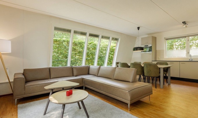 Bosgebied Hoenderloo House | Villa in Forest, w/Dishwasher