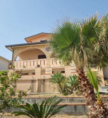 Costa Saracena-Castelluccio Villa | Villa IN