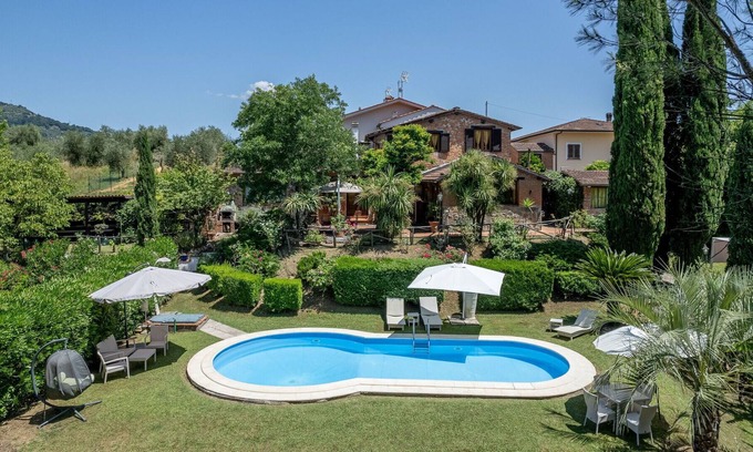 Massa e Cozzile Villa | Villa in Massa E Cozzile with 2 bedrooms sleeps 5