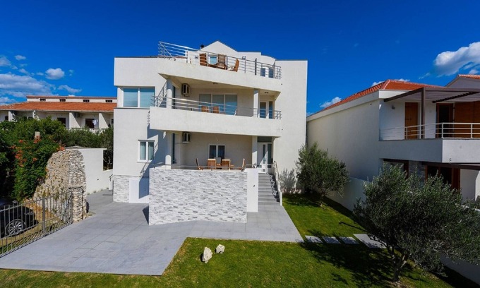 Nin Villa | Villa in Nin with Sea View and Beaches