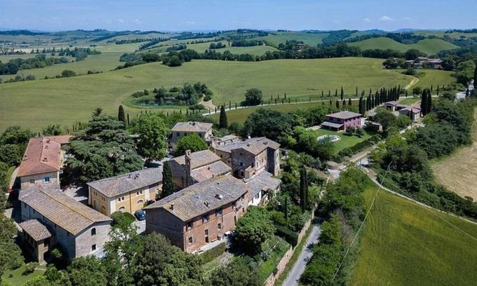 Buonconvento Villa | Villa in Serravalle with 5 bedrooms sleeps 10
