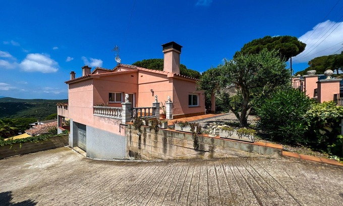 Tordera House | Villa in Tordera with Private Saltwater Pool