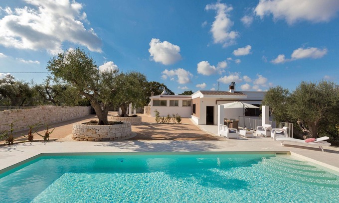 Noci Villa | Villa Irma with private pool