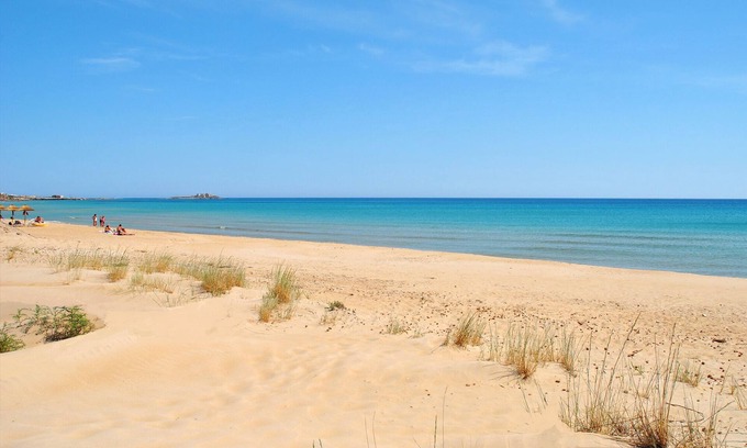 Portopalo di Capo Passero House | Villa at 20 m. from the sea on the beautiful and unspoiled beach of Carratois
