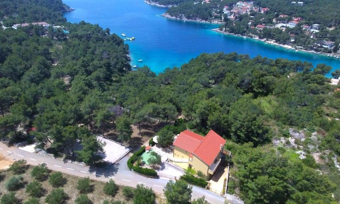 Cove Osibova (Milna) Villa | Villa Ivas