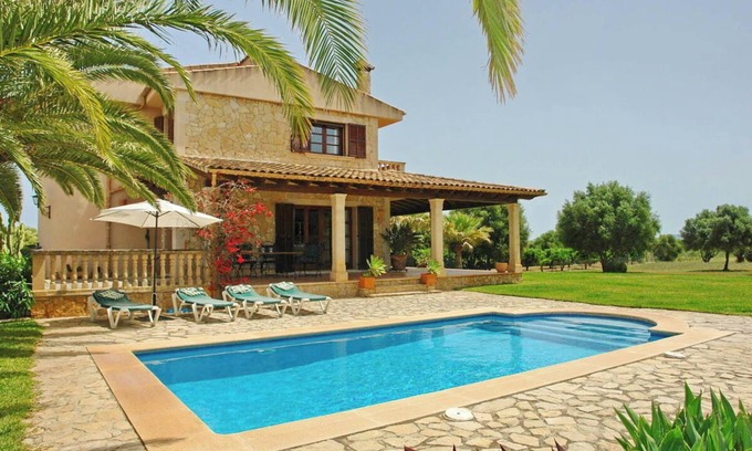 Muro House | Villa Jardin in Muro