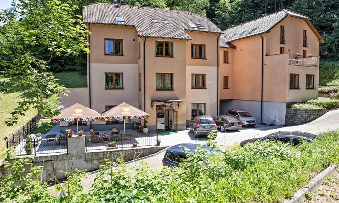 Trencianske Teplice House | Villa Jarabina