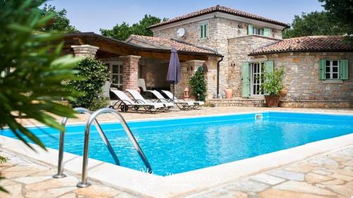 Jehnici House | Villa Karim by Villas Holiday