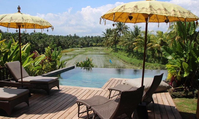 Batuan Villa | Villa KAROUNA