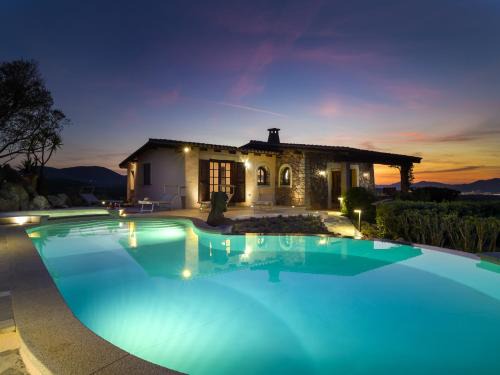Porto San Paolo Villa | Villa Kiki - Klodge