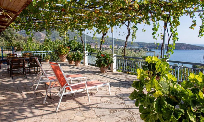Melissopetra Villa | Villa Krassi