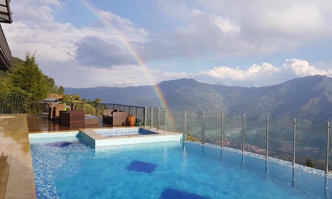 Copacabana Villa | Villa La Esmeralda