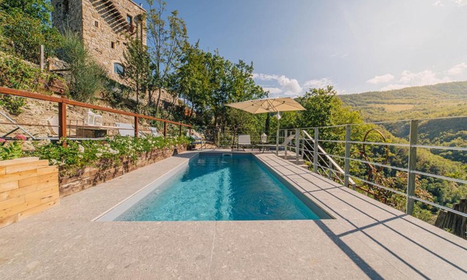 Montefortino Villa | Villa la Rocca by Mmega