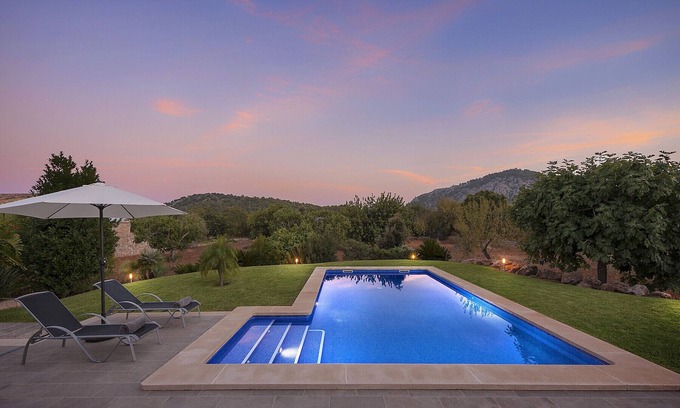 Pollensa Villa | Villa La Sort bright Majorcan stone villa on one level in the countryside
