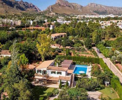 Puerto de Pollensa Villa | Villa La Telaranya - Luxury villa with heated pool close to Port Pollença