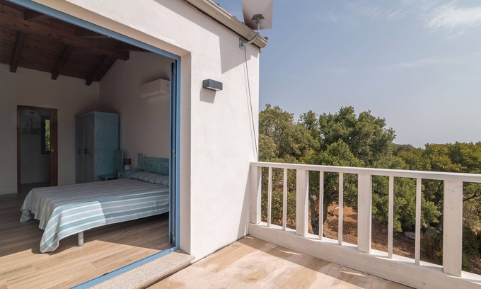 Calangianus Villa | Villa 'Lavanda' with Mountain View, Wi-Fi and Air Conditioning