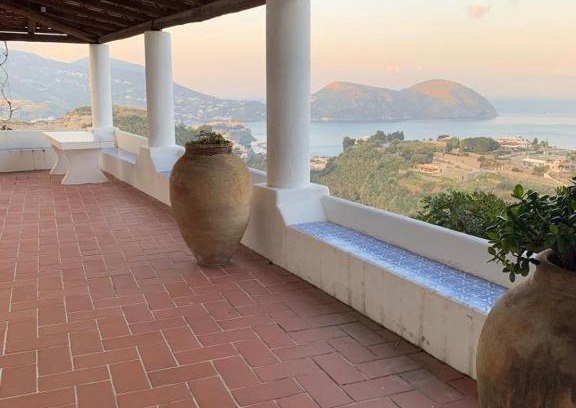 Lipari Villa | "Villa Le Cicale" Lipari