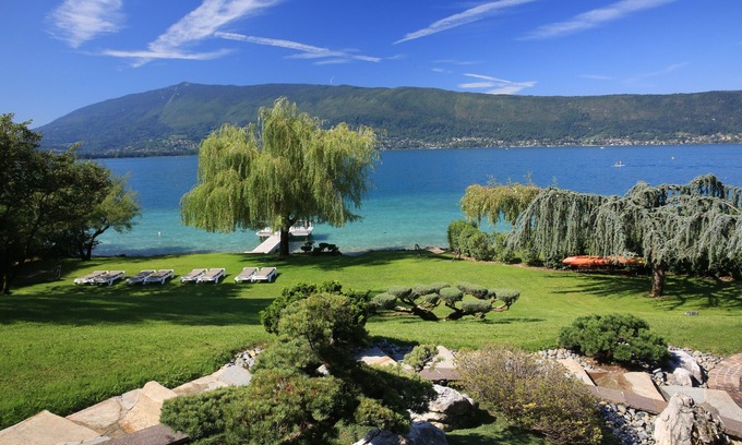 Veyrier-du-Lac Villa | Villa le France 5 stars Vision Luxe 10 people 5 bedrooms Annecy