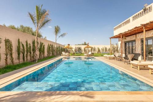 Chwiter Villa | Villa Leila,piscine , grand jardin, jeux , cuisinière