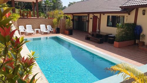 Khaem Son House | Villa Lek Noi - private pool & karaoke สระว่ายน้ำส่วนตัวและคาราโอเกะ