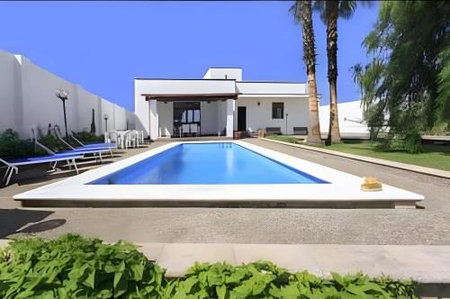 Tiggiano Villa | Villa Leonardo con piscina privata