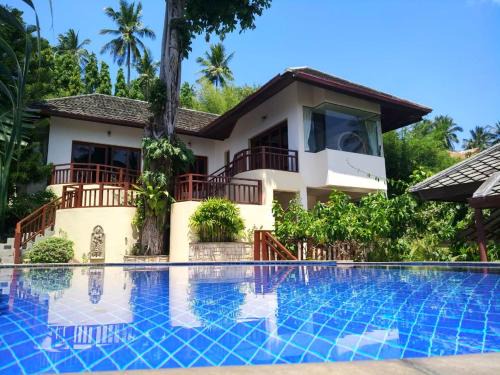 Na Thon Villa | Villa Liu