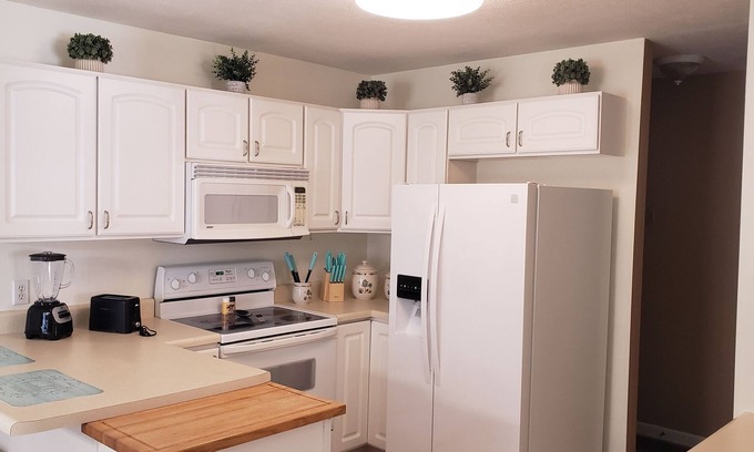 Marion Villa | Villa located inside city limits