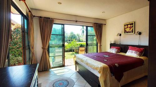 Kram Villa | Villa Lomakoti - Cozy Stay Near Laem Mae Phim, Big Pool in Village - วิลล่าส่วนตัวใกล้ทะเล