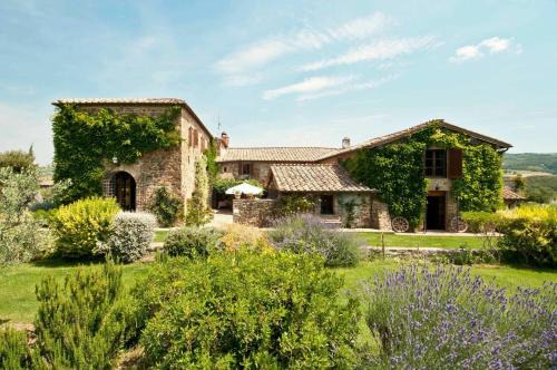 Argiano Villa | Villa Lorian by Salogi Villas