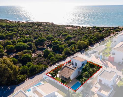 Cabo Roche Villa | Villa Los Pinares de Monaco en Roche, Conil, Cádiz