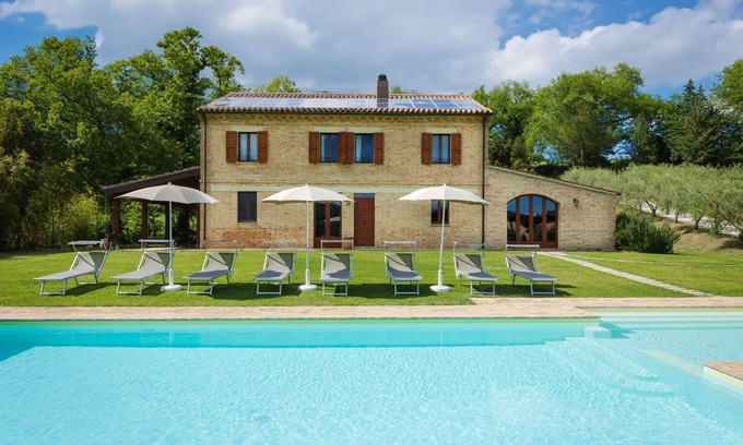 Orciano di Pesaro Villa | Villa Lucia with pool in the Marche region, elegant and spacious, a few kilometers from the Adriatic