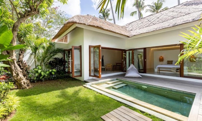 Cemagi Villa | Villa Lumahi Dua, Luxury 1BR Private Villa with Pool, Walking distance to Seseh Beach