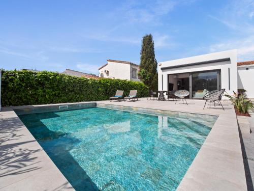 Empuriabrava Villa | Villa Luxor Aqua