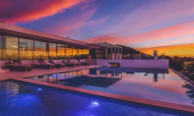 Cap Martinet Villa | Villa Lyla - Five Bedroom Villa, Sleeps 10