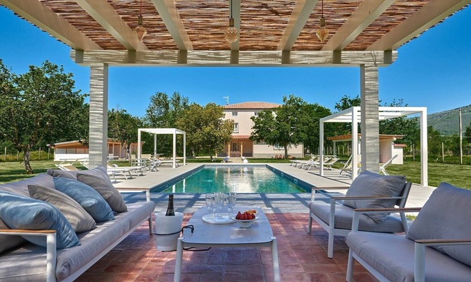 Terranuova Bracciolini Villa | Villa Marino, Terranuova Bracciolini, Arezzo and Cortona