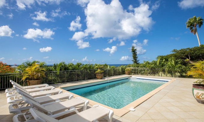 Les Terres Basses Villa | Villa Madras