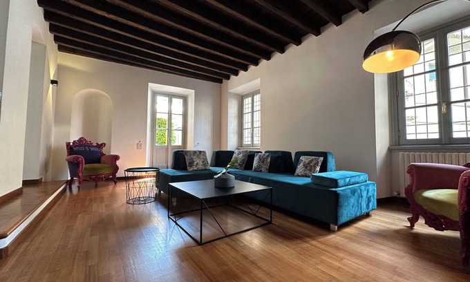 Como Villa | Villa Magnolia - With Garden in the Center of Como