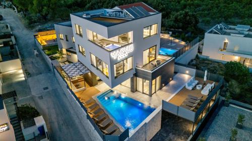 Zelenka Villa | Villa Magnus