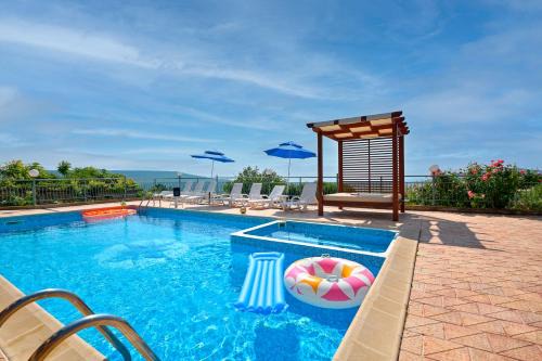 Osenovo House | Villa Makeli
