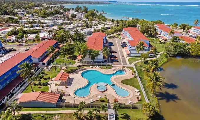 Dorado del Mar Apartment | Villa María del Mar- Serene Beachside Retreat