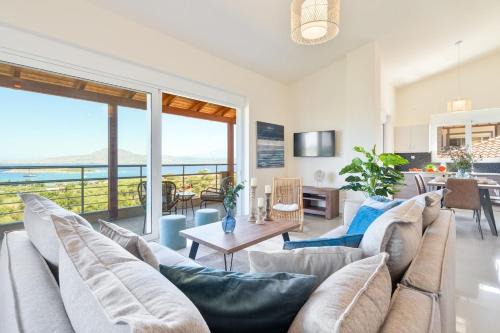 Marathi Villa | Villa Marathi with stunning ocean view