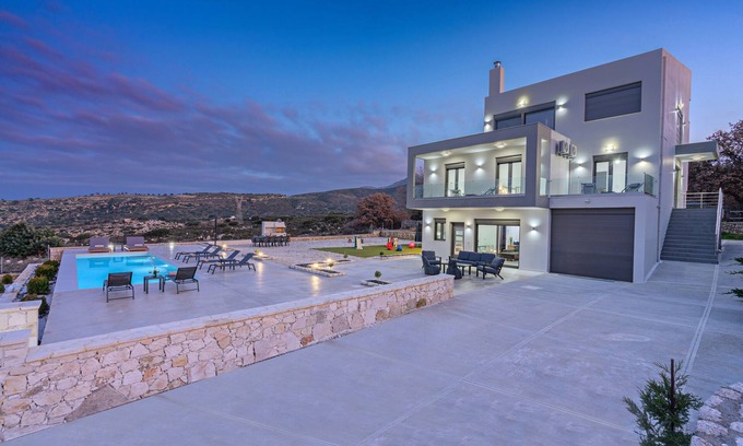 Mikro Metchi Villa | Villa MareMonte with private swimming pool , tennis , soccer , basketball courts