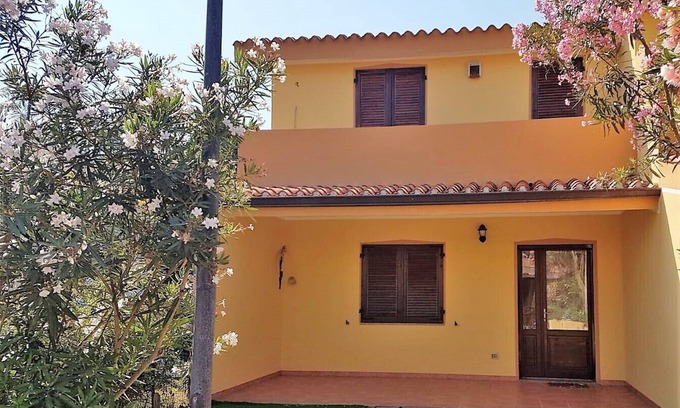 Porto Pino House | VILLA MARGHERITA MARE PORTO PINO 3 CAMERE