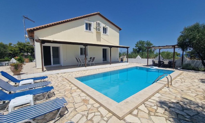 Neromilos Villa | Villa Mari