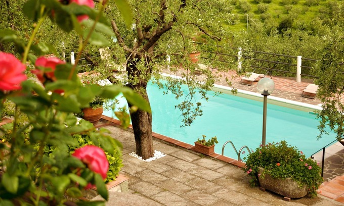 Saturnana Villa | Villa Martinelli, a great value apt. with private salt water Pool, Wi-Fi, and AC